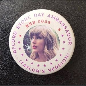 Taylor Swift Record Store Day Pin RSD 2022